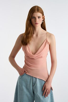 CREPE SLIP TOP