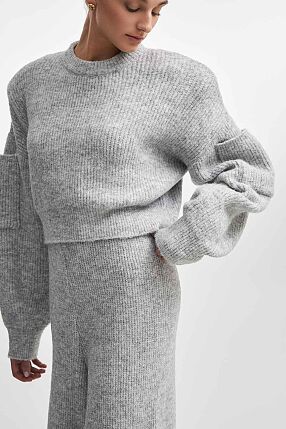 DONNA KNITTED CROPPED BLOUSE
