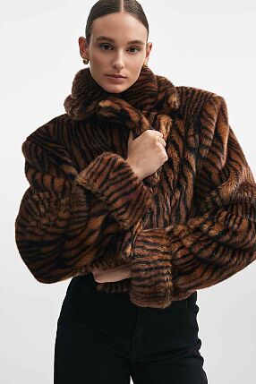 THROWBACK FUR CROPPED JACKET