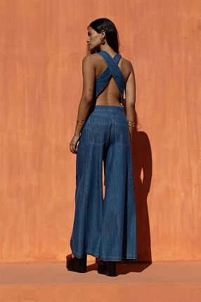THE ESCAPE DENIM