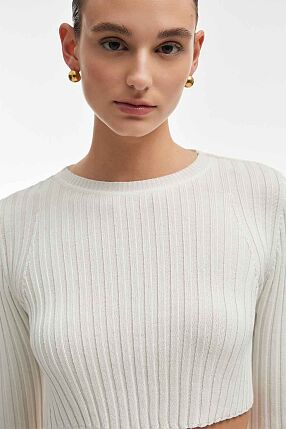 FEMME  KNITTED CROP TOP