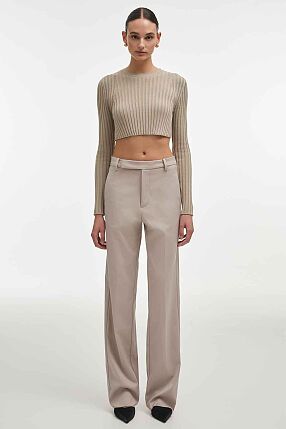 FEMME  KNITTED CROP TOP