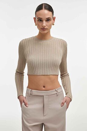 FEMME  KNITTED CROP TOP