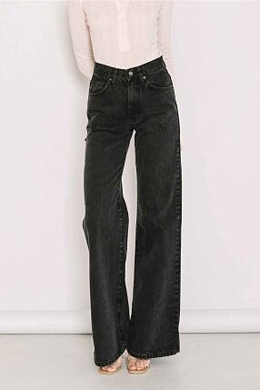 MARISSA VINTAGE BLACK EDGY
