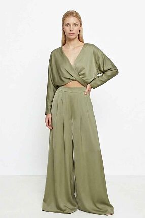TWISTED BLOUSE