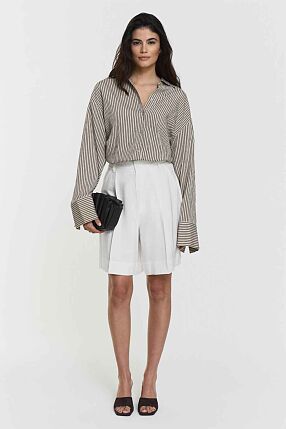 AYLA SHORTS IVORY