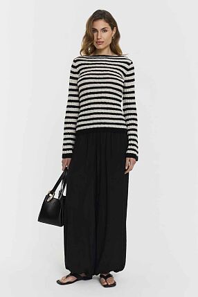 KARLIE KNITTED TOP BLACK STRI