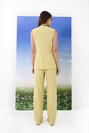 NOA VEST