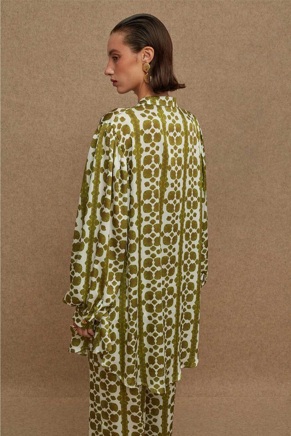 THE PEARL SHIRT
