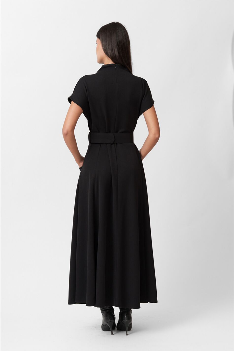 SIGNATURE DRESS