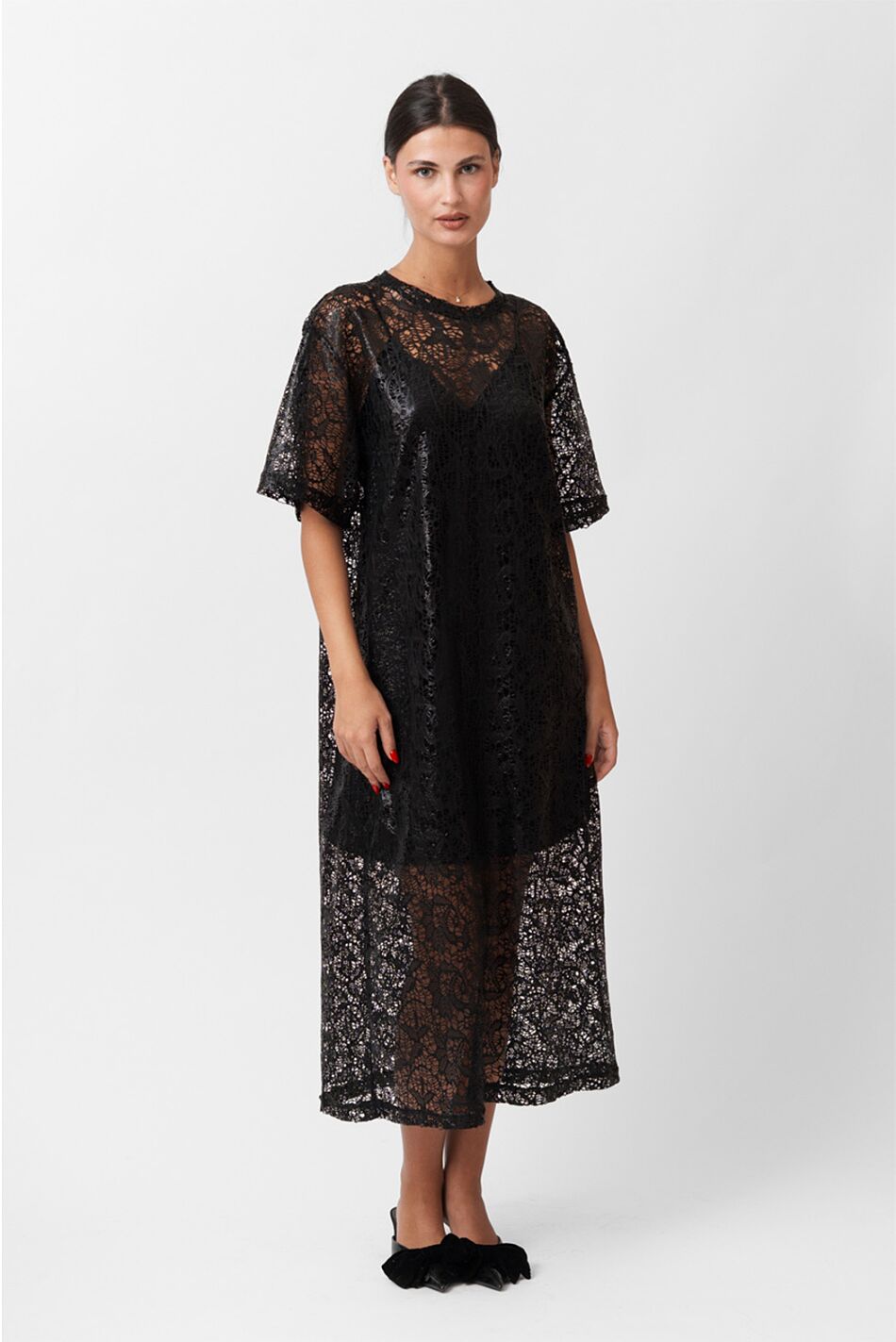 LACE DRESS