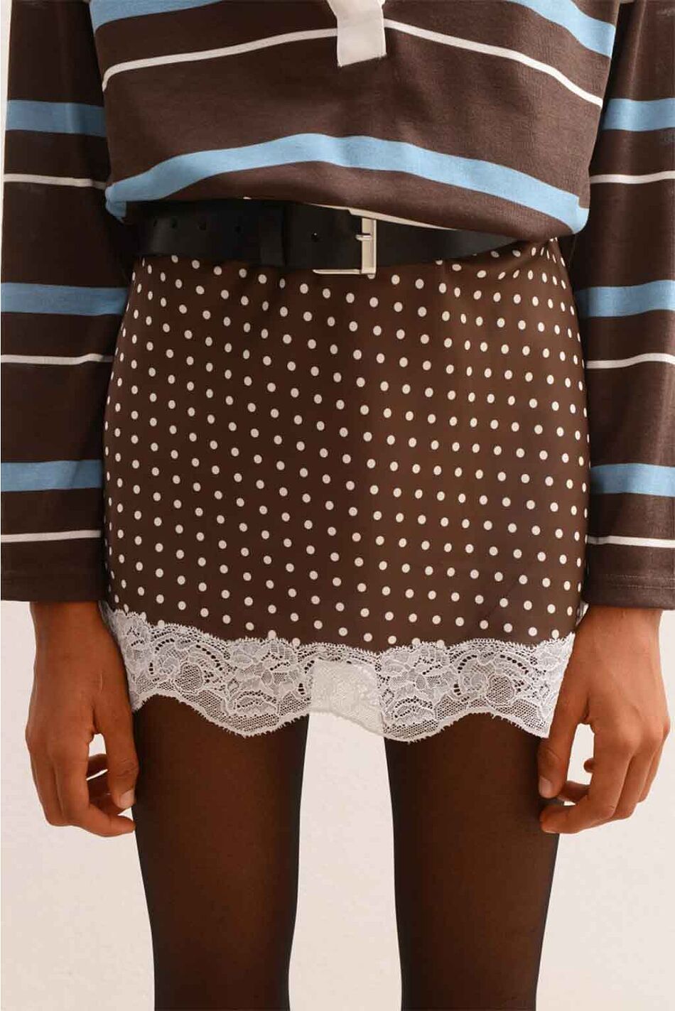 LUNETTE MINI LACE SKIRT