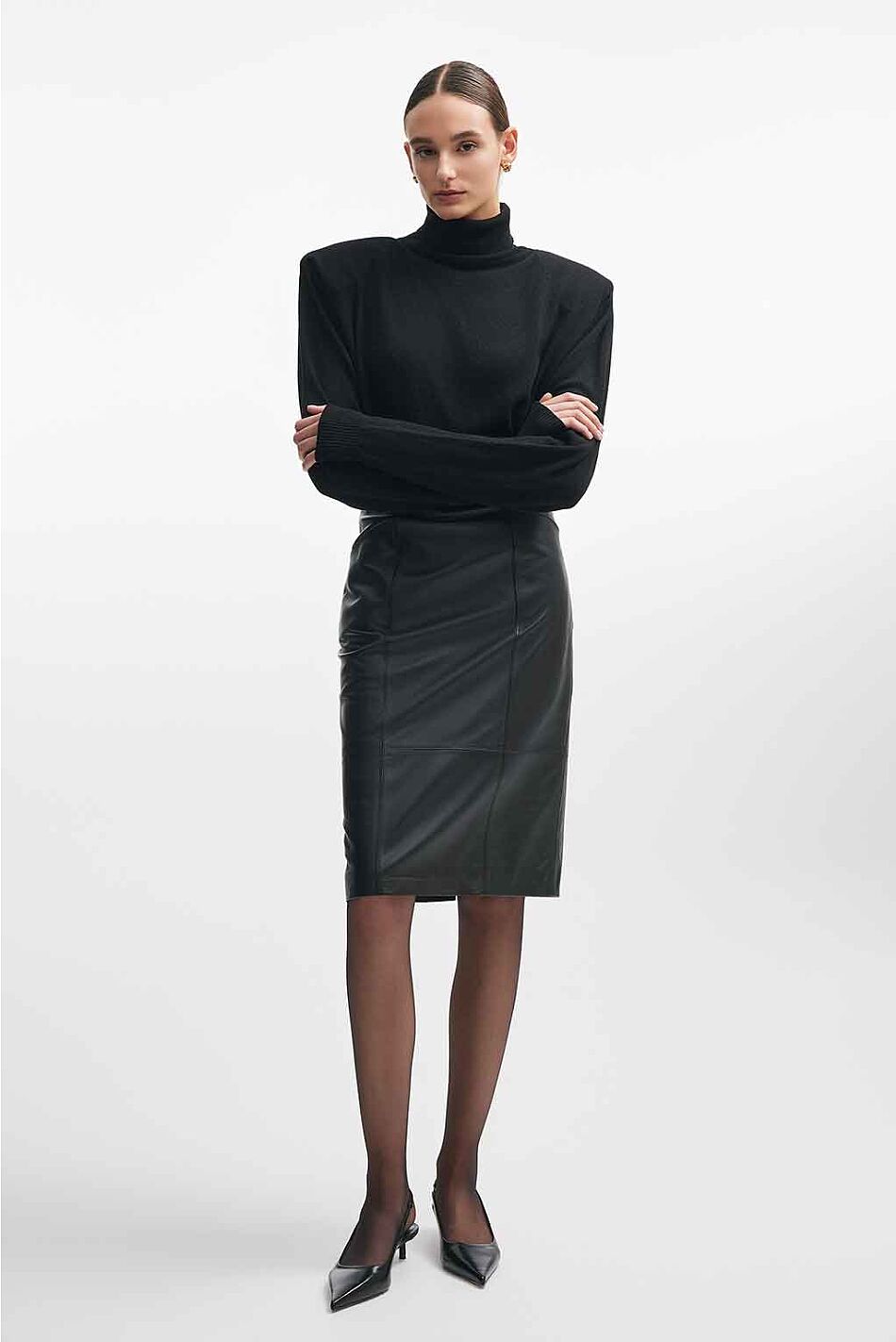 BASICK KNITTED BLOUSE