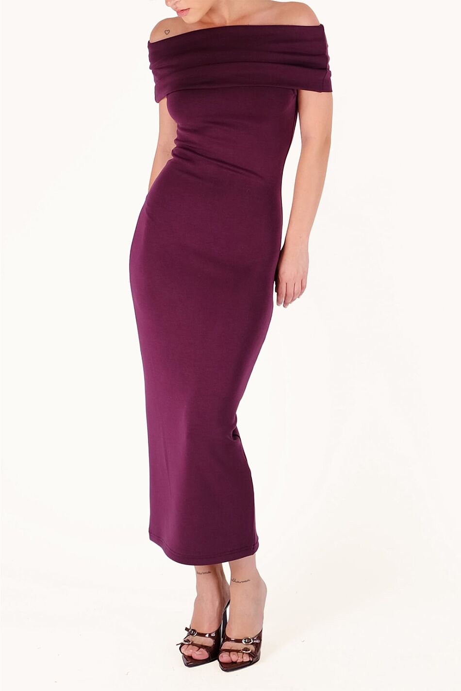 BETTY MAUVE
