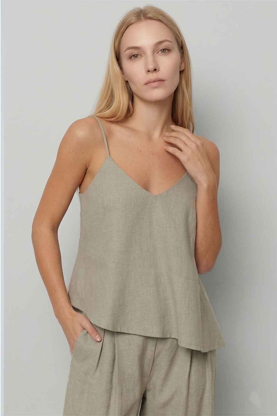 EARTHY TOP
