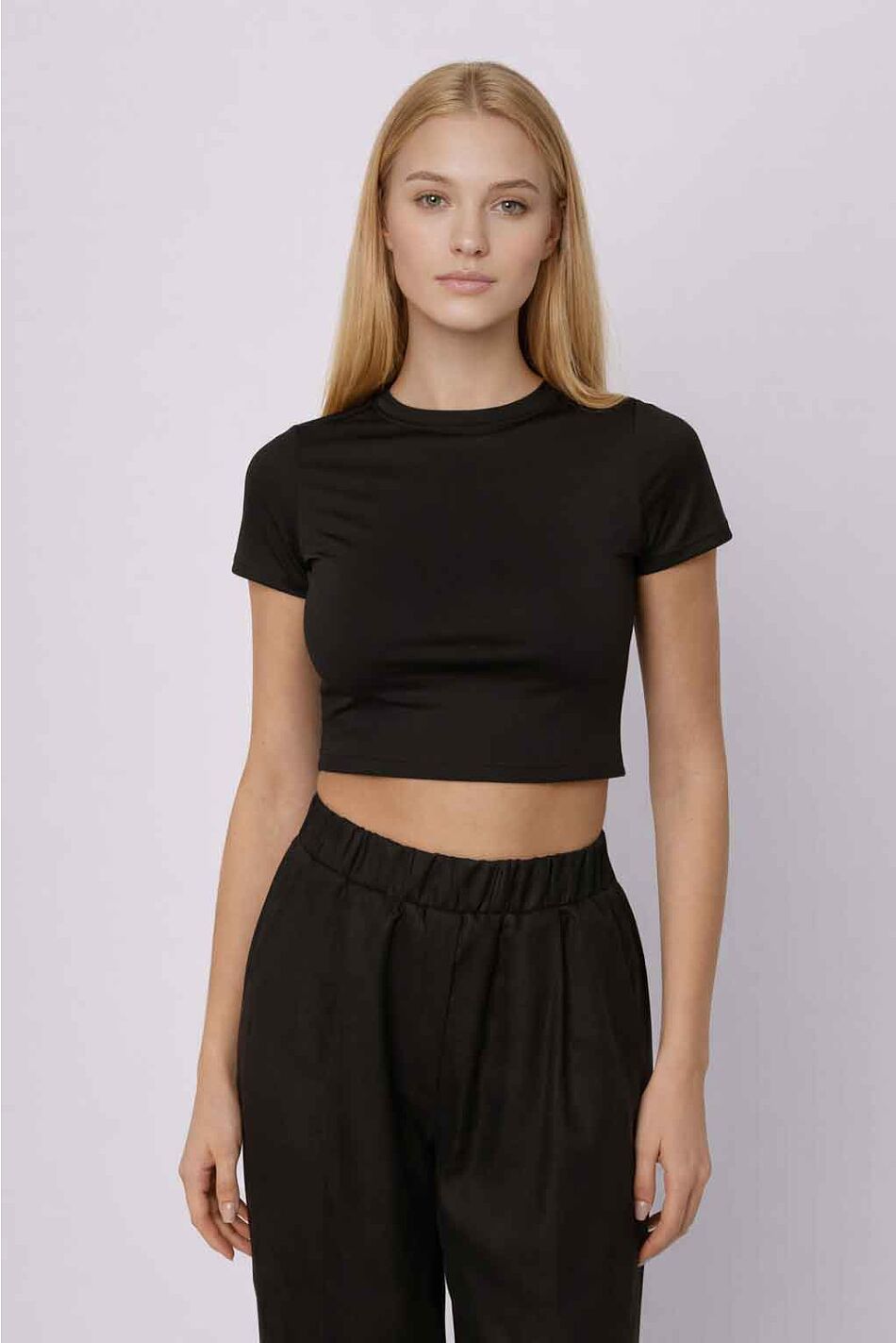 FITTED T-SHIRT