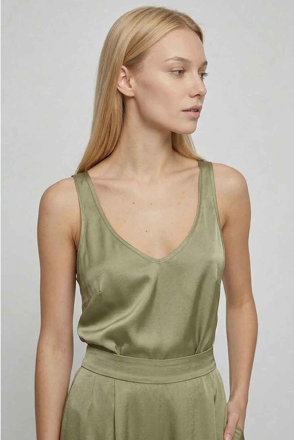 SILKY TOP