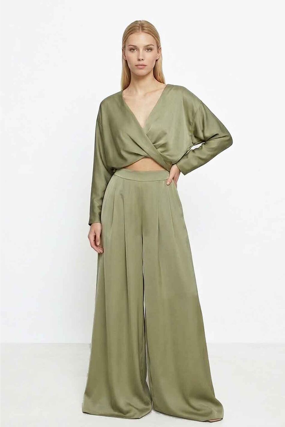 TWISTED BLOUSE