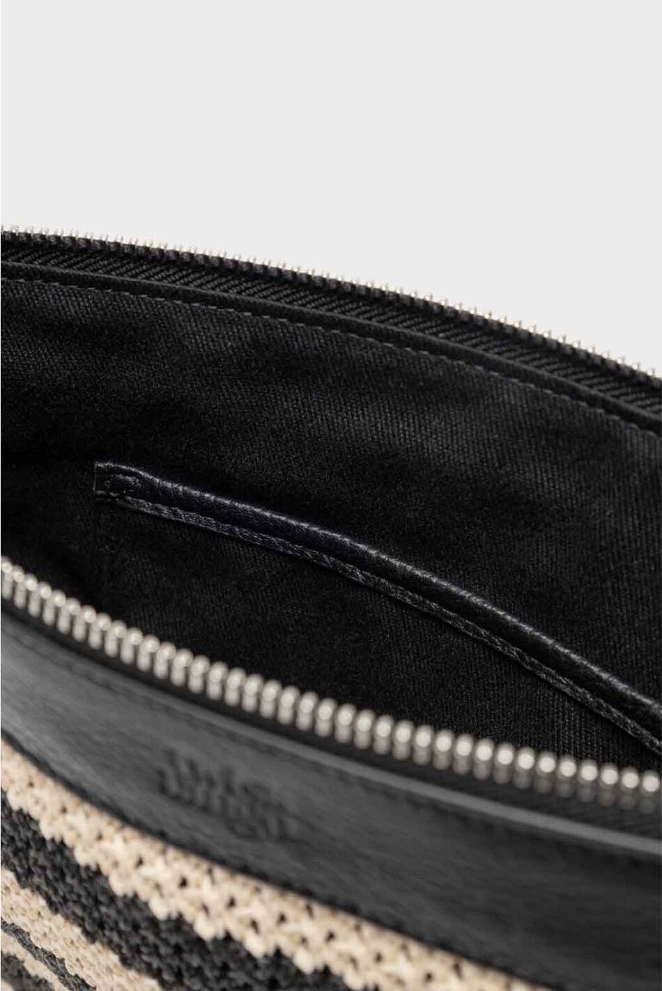 ALLIE CLUTCH BLACK BEIGE STRI