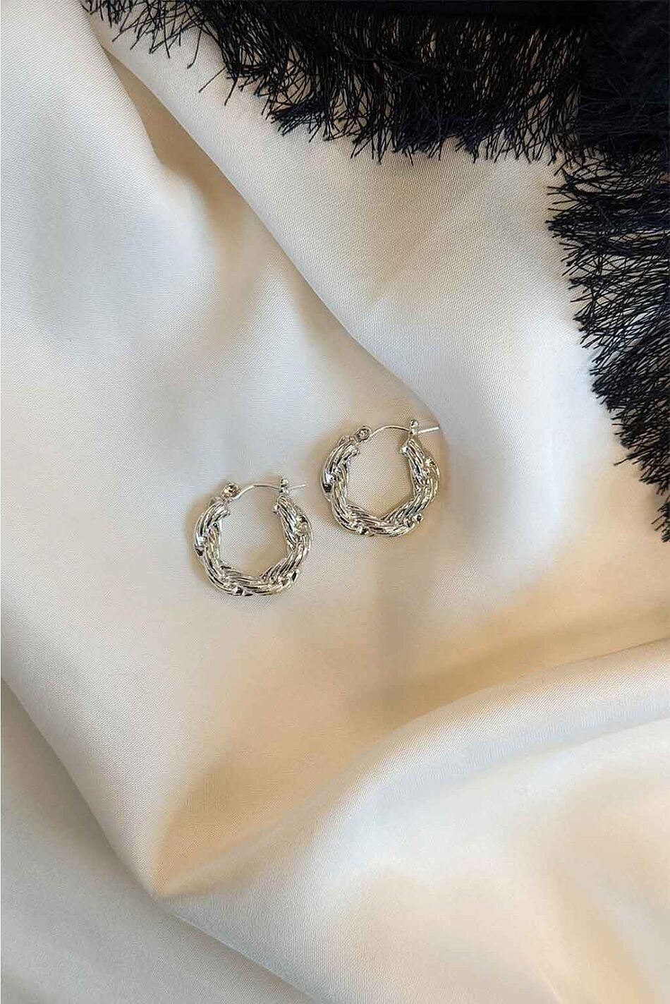 LINI HOOPS SILVER PLATED