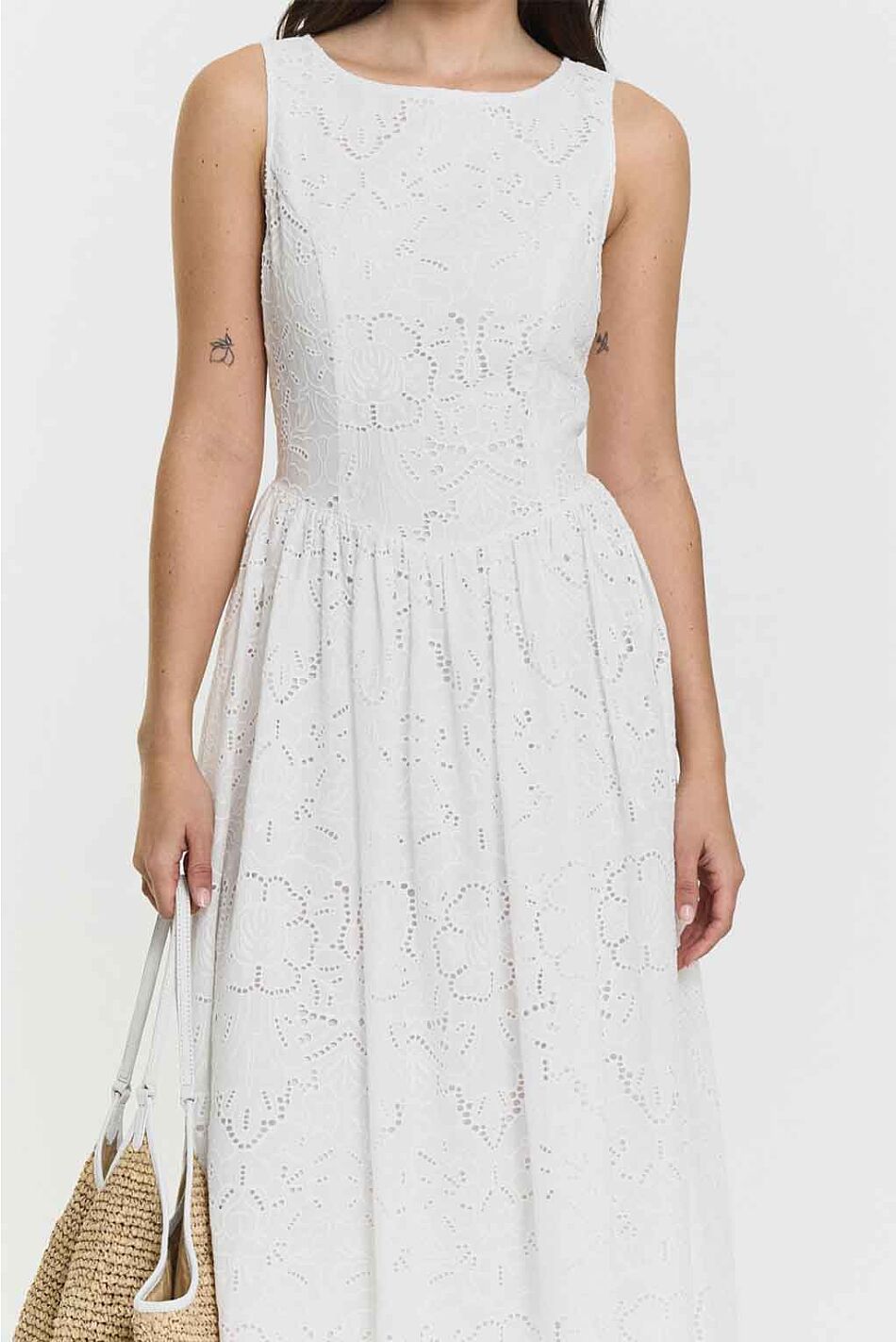 MYKA BRODERIE DRESS WHITE