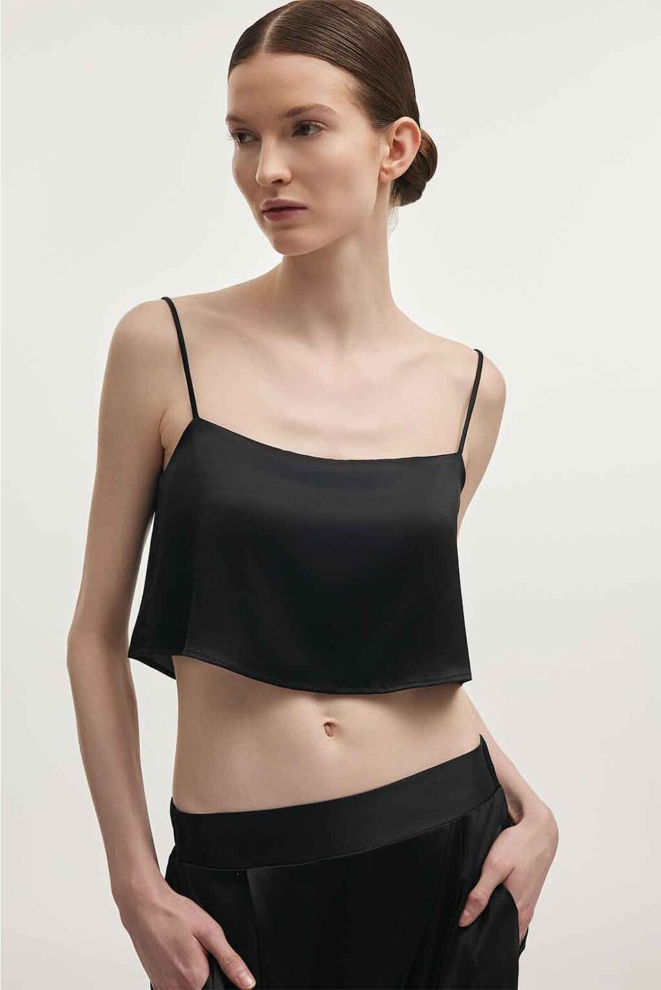 NAIA CROP TOP