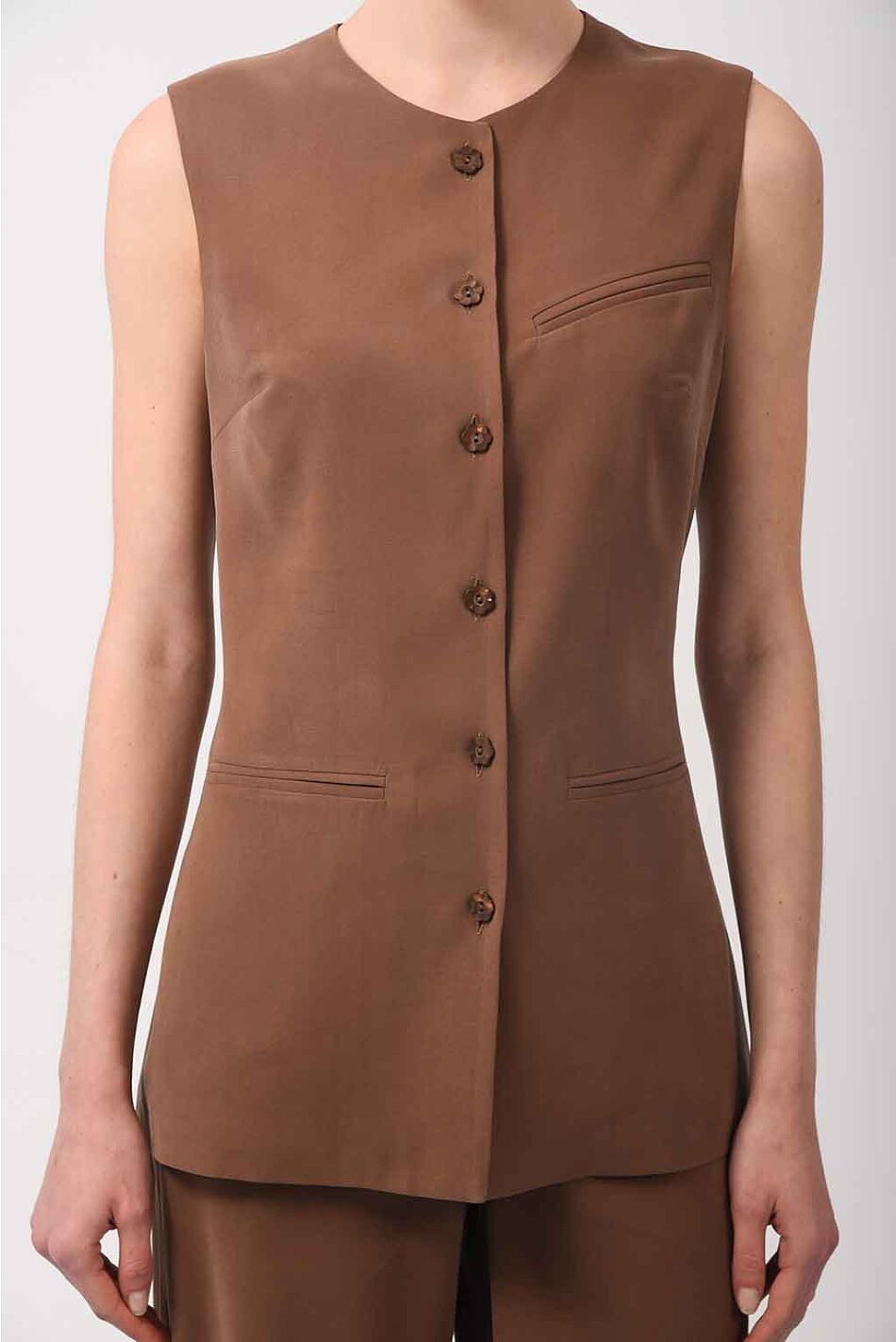 NOA VEST