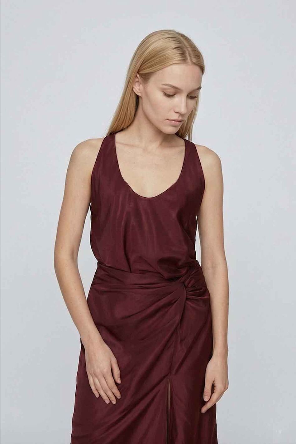 TWISTED TOP